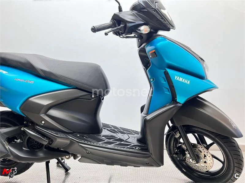 Yamaha RayZR – Vista 3