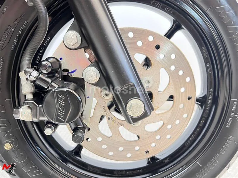 Yamaha RayZR – Vista 6