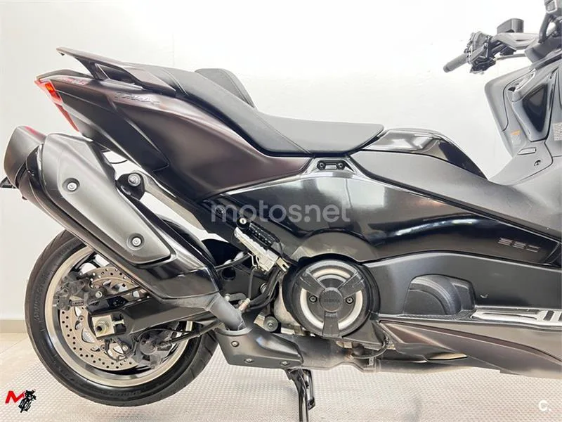 Yamaha TMAX – Vista 4