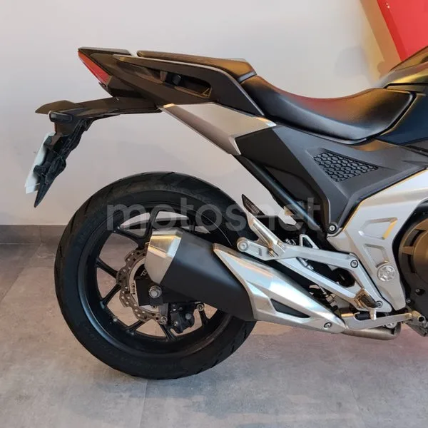 Honda NC 750 X – Vista 16