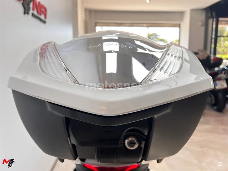 Honda SH 125i – Vista 6
