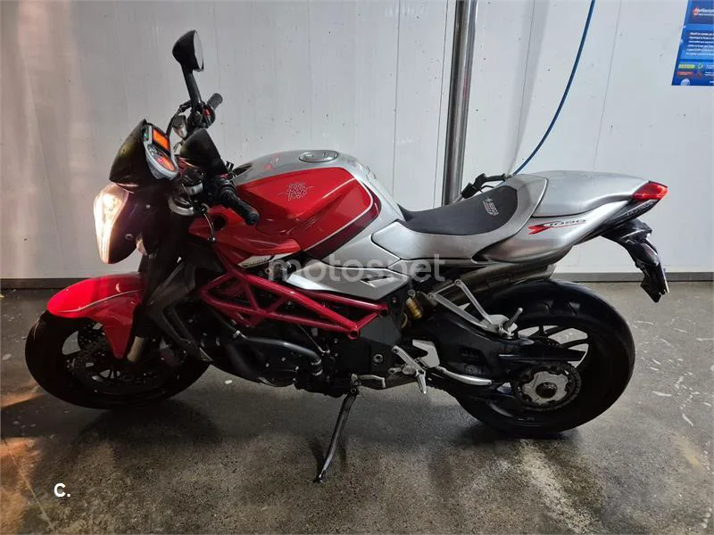 MV Agusta BRUTALE 1090 – Vista 2