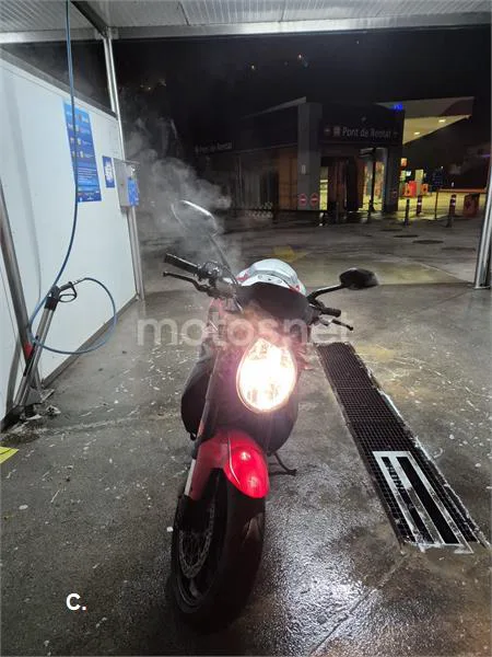 MV Agusta BRUTALE 1090 – Vista 5