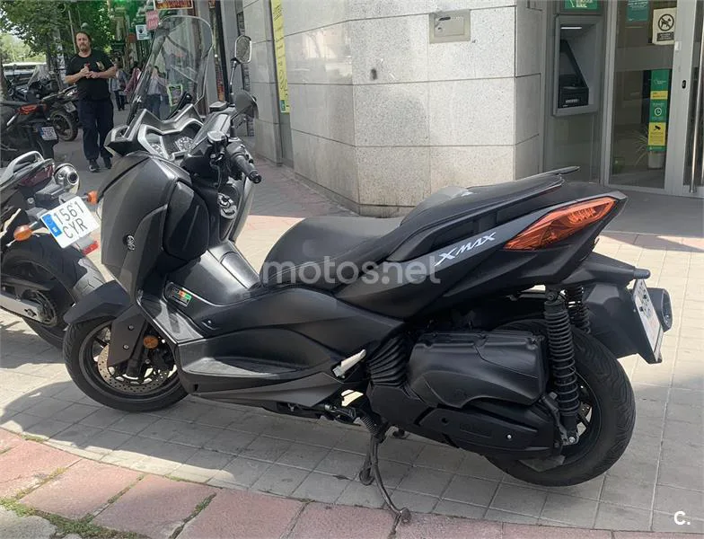 Yamaha XMAX 400 – Vista 2
