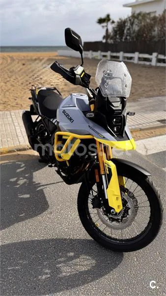 Suzuki V-Strom 800 – Vista 4