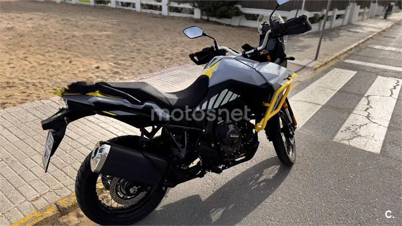 Suzuki V-Strom 800 – Vista 5