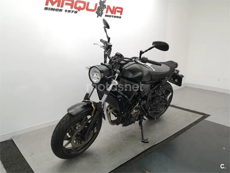 Yamaha XSR 700 – Vista 14
