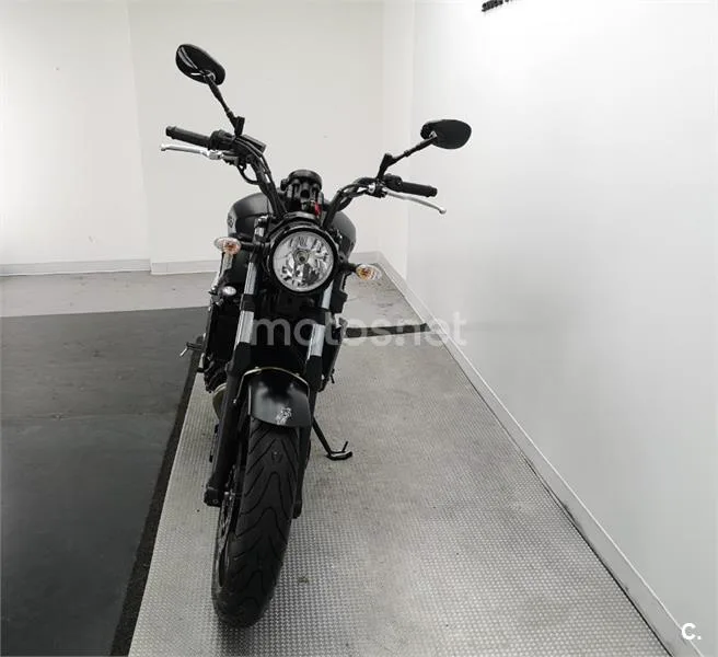 Yamaha XSR 700 – Vista 3