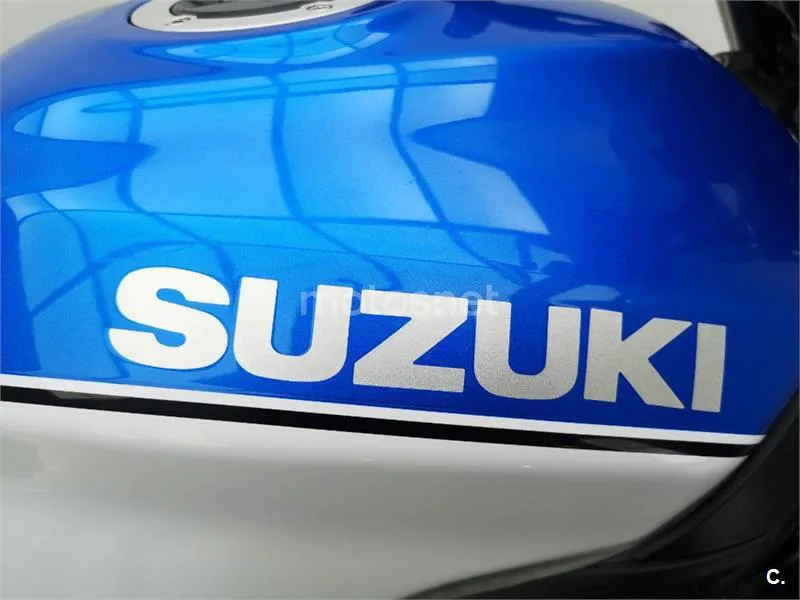 Suzuki SV 650 – Vista 12