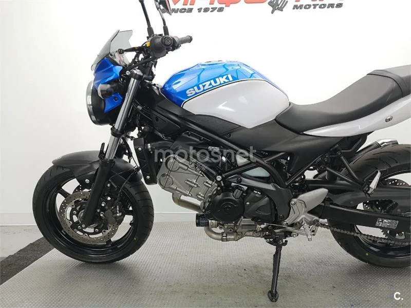 Suzuki SV 650 – Vista 18