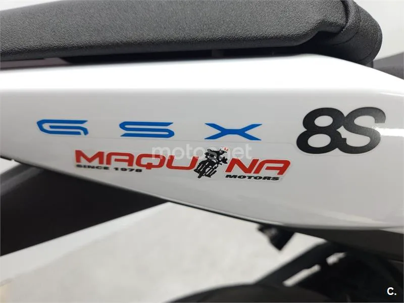 Suzuki GSX-8S – Vista 12