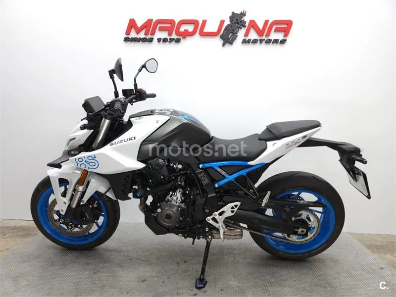 Suzuki GSX-8S – Vista 17