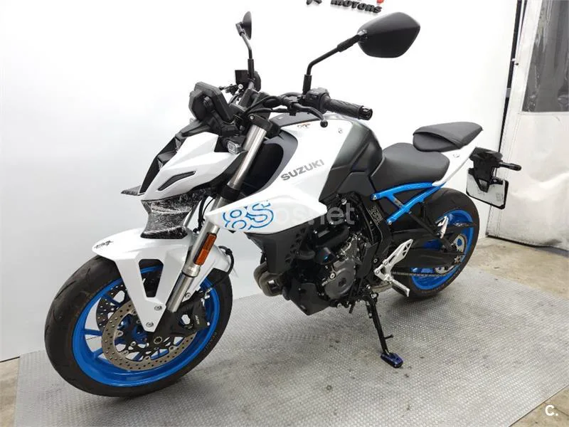 Suzuki GSX-8S – Vista 18