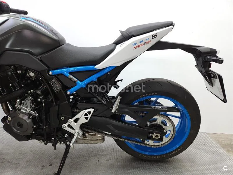 Suzuki GSX-8S – Vista 21