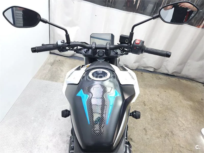 Suzuki GSX-8S – Vista 7