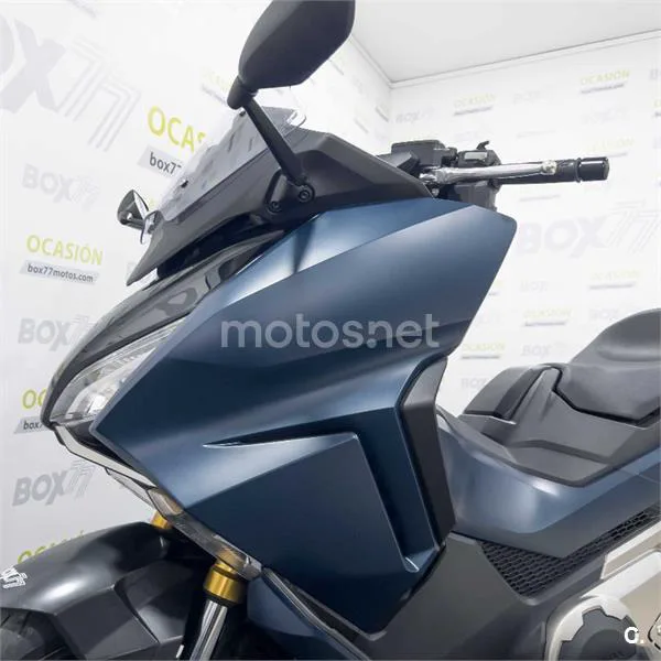 Honda Forza 750 – Vista 15