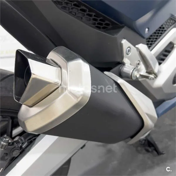 Honda Forza 750 – Vista 20