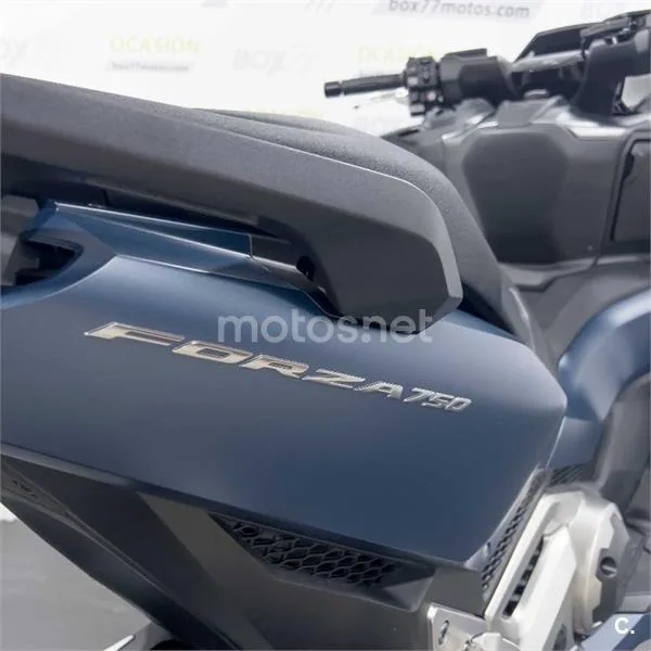 Honda Forza 750 – Vista 22