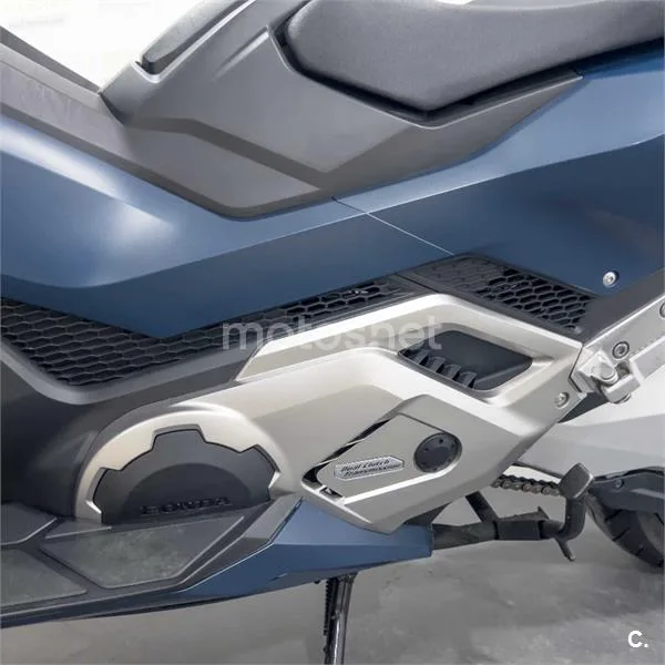 Honda Forza 750 – Vista 27