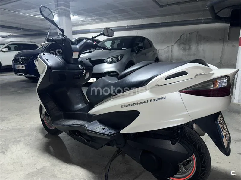 Suzuki Burgman 125 – Vista 5