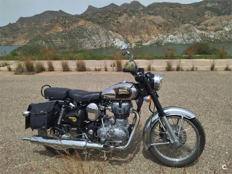 Royal Enfield Bullet 500 – Vista 3