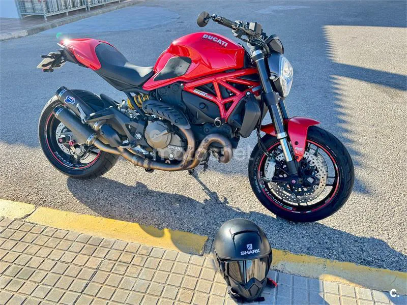 Ducati Monster 821 – Vista 4