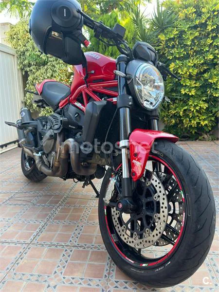 Ducati Monster 821 – Vista 6