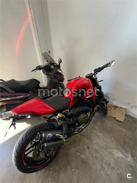 Ducati Monster 821 – Vista 8