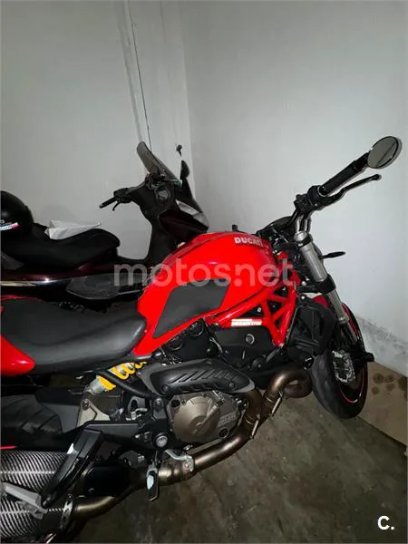 Ducati Monster 821 – Vista 9