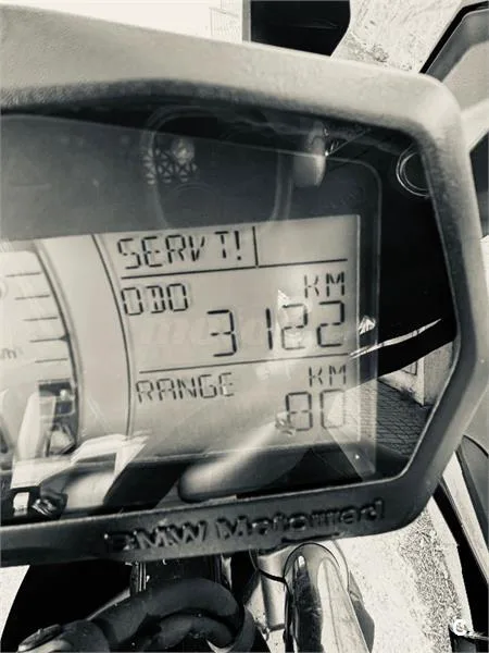 BMW F 750 – Vista 4