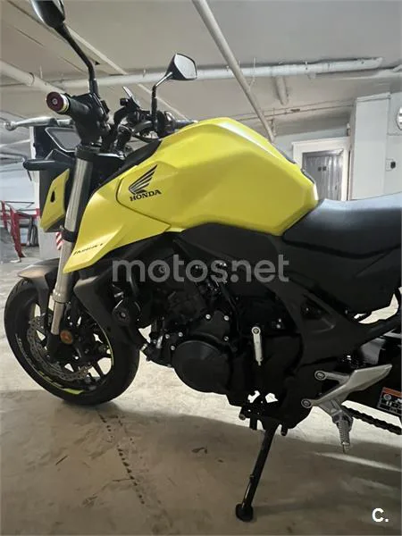 Honda CB 750 – Vista 6