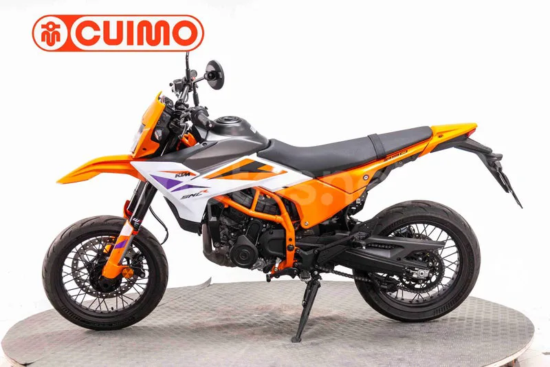 KTM 390 – Vista 15