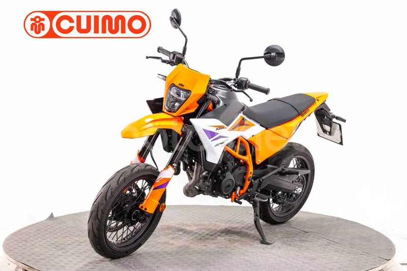 KTM 390 – Vista 18