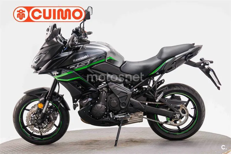 Kawasaki Versys – Vista 13