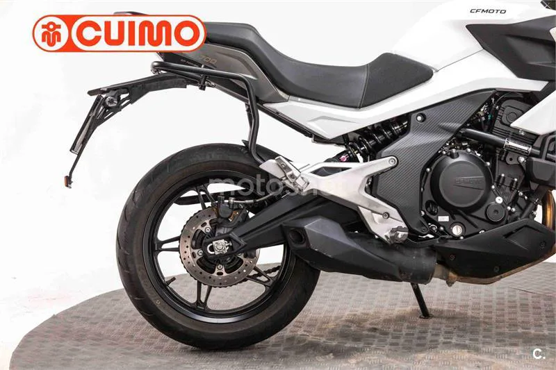 CFMOTO 700MT – Vista 8