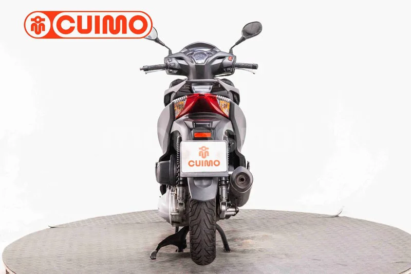 Honda SH 300i – Vista 11