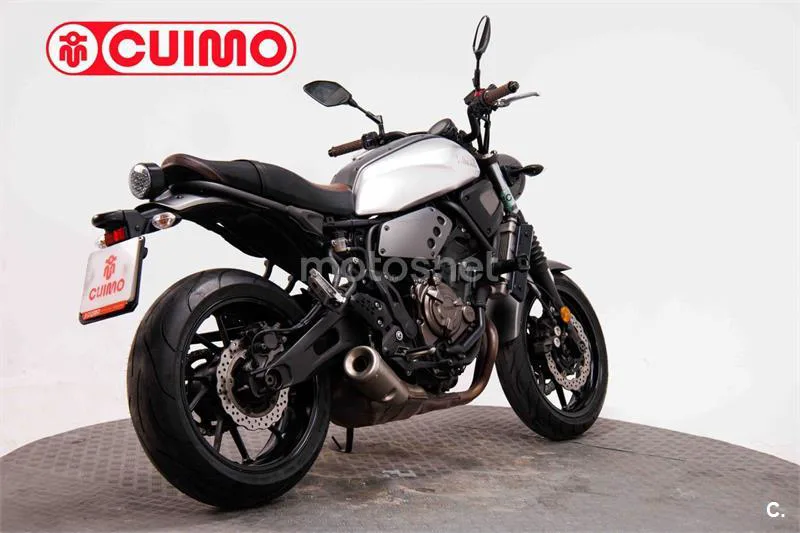 Yamaha XSR 700 – Vista 6