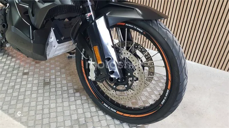 KTM 790 – Vista 5