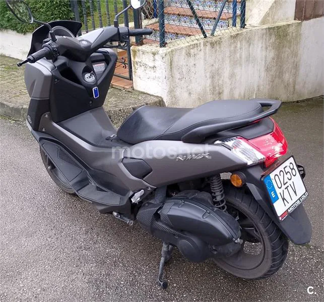 Yamaha NMAX – Vista 3
