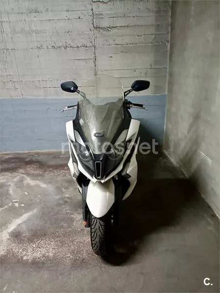 Kymco Super Dink 125 – Vista 4