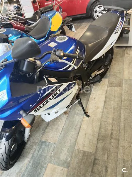 Suzuki GS 500 – Vista 6