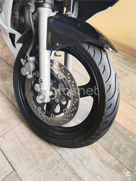 Suzuki GS 500 – Vista 10