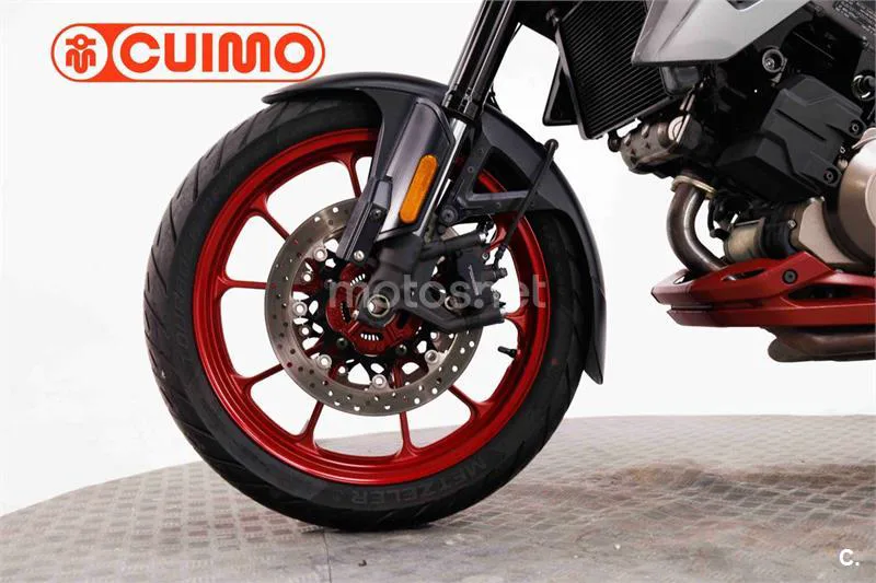 Suzuki V-Strom 1050 – Vista 21
