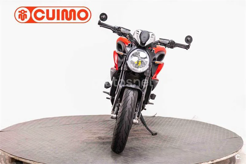 MV Agusta Dragster 800 – Vista 20