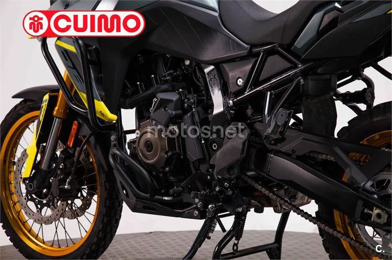 Suzuki V-Strom 800 – Vista 17