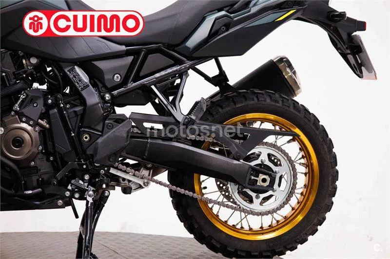 Suzuki V-Strom 800 – Vista 20