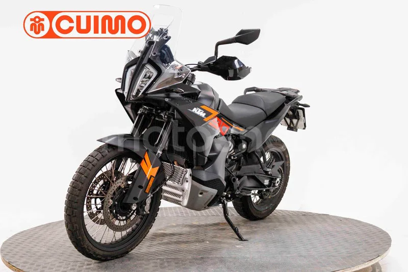 KTM 790 – Vista 18