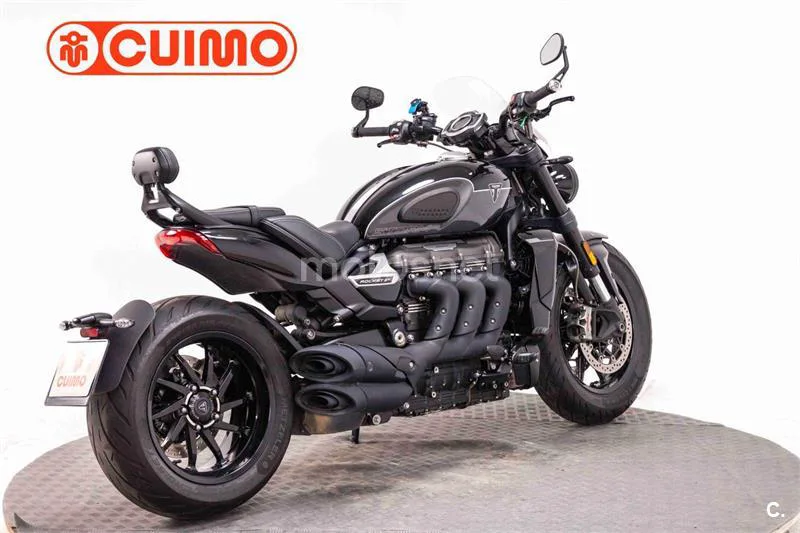 Triumph Rocket – Vista 9