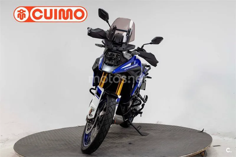 Suzuki V-Strom 1050 – Vista 17