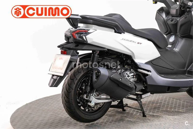 SYM Maxsym 400 – Vista 11